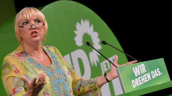Die Bundesvorsitzende von Bündnis 90/Die Grünen, Claudia Roth: "Diese Strategie der Vertuschung darf nicht länger akzeptiert werden." Quelle: dpa